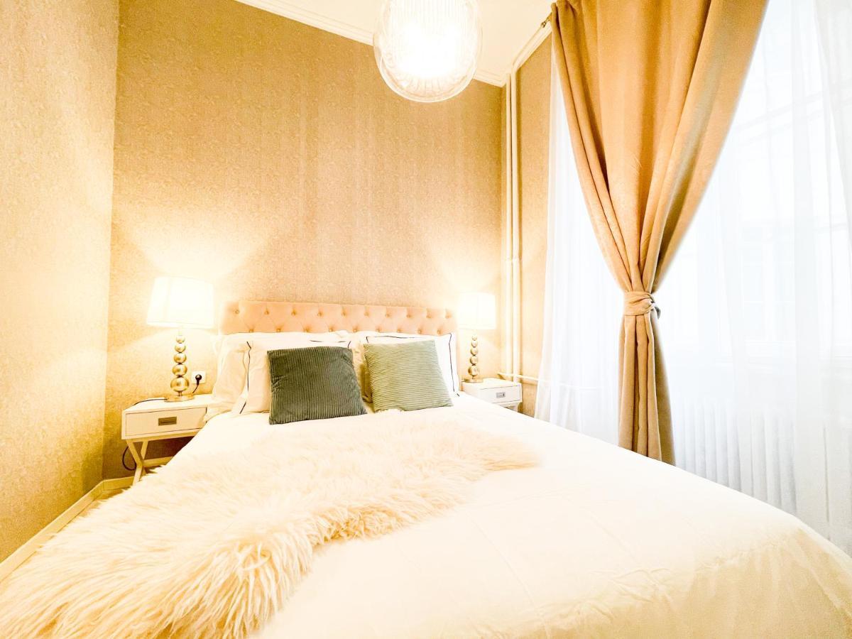 Downtown Deak-Ferris Wheel Luxury Home Budapest Bagian luar foto